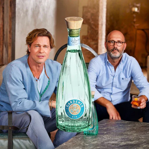 Flaschen mit unterschiedlichen Sorten Elephant Bay Saftschorle | Wein Compagny